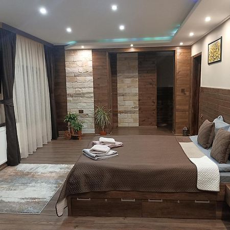 Кръчмъ При Байката Alpin Hotel Ribarica Kültér fotó